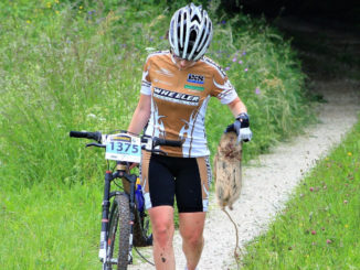 Hanna körde på en jätteråtta. Fotot togs av hennes träningskompis